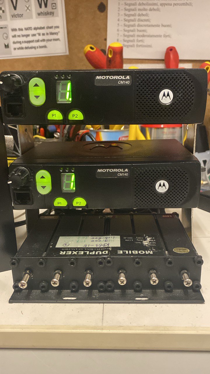 Ripetitore DMR VHF (2).jpg